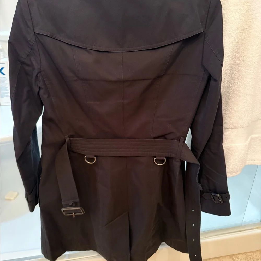 Burberry Women's Black Trench Coat - Picture 2 of 4